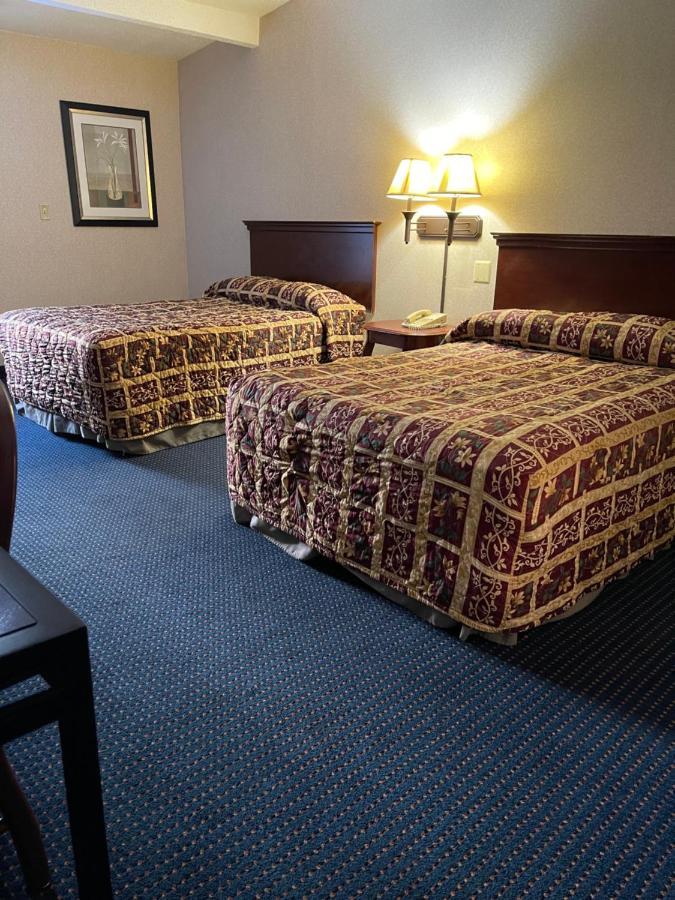 Budget Inn Temple Hills Eksteriør billede