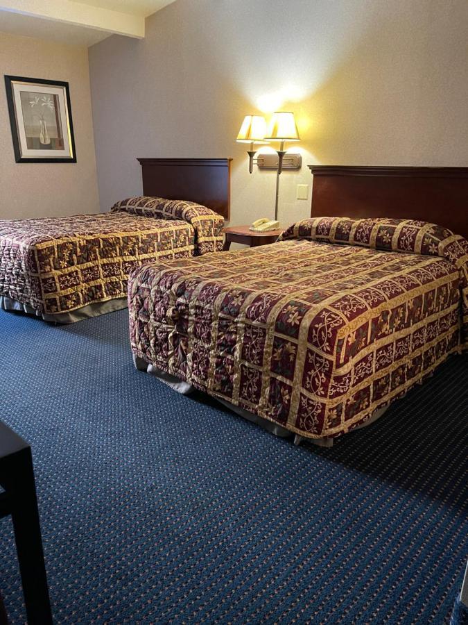 Budget Inn Temple Hills Eksteriør billede